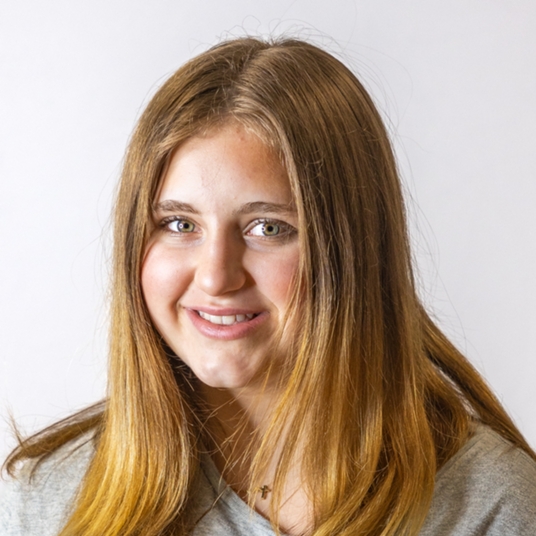 Mira Chiow head shot