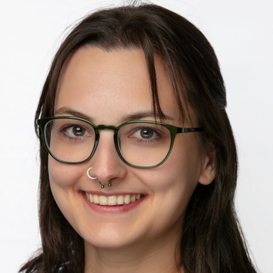 Madeline Dixon head shot