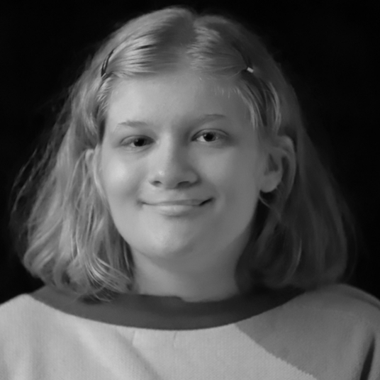 Haley Farnstrom head shot