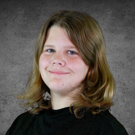Izzy Bailey head shot