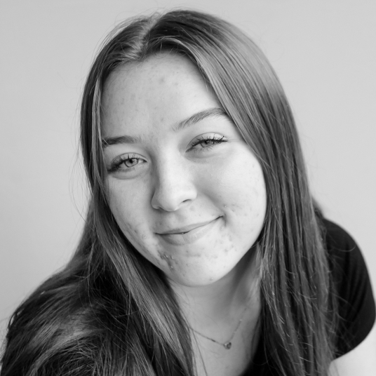 Jenna Cates head shot