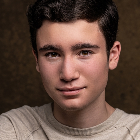 Asher Navisky head shot
