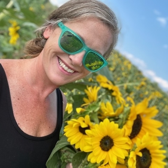 Dr. Jasmine Lellock head shot