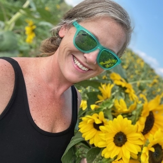 Dr. Jasmine Lellock head shot