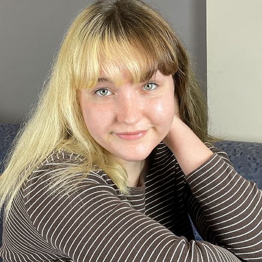 PENNY AVILDSEN head shot