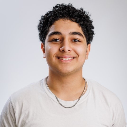 Feroz Khan head shot