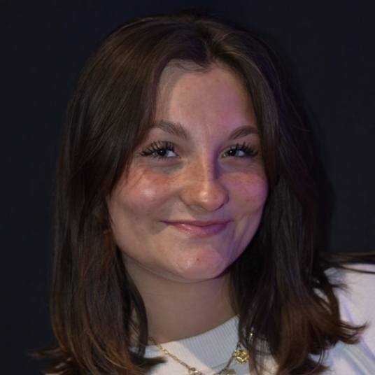 Haylee Effertz head shot