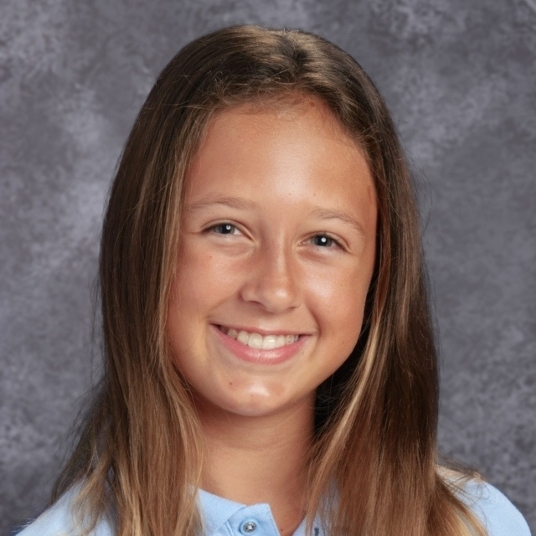 Madalyn Newmyer head shot