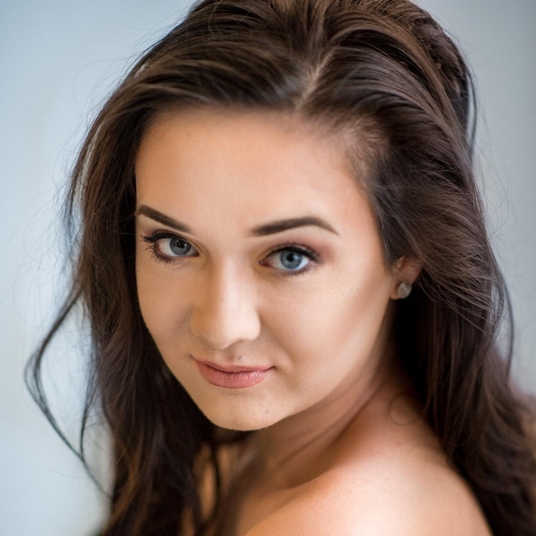 Lauren Goyer head shot