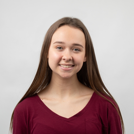 Sydney Lowe head shot