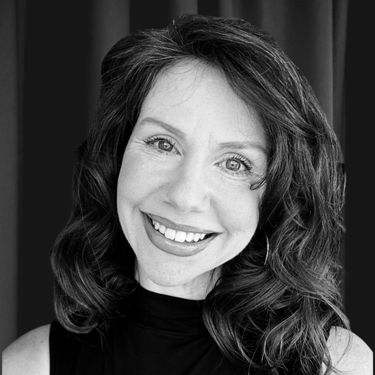 Amy Gomez head shot