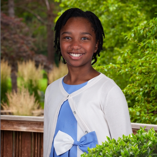 Chloe Taylor head shot