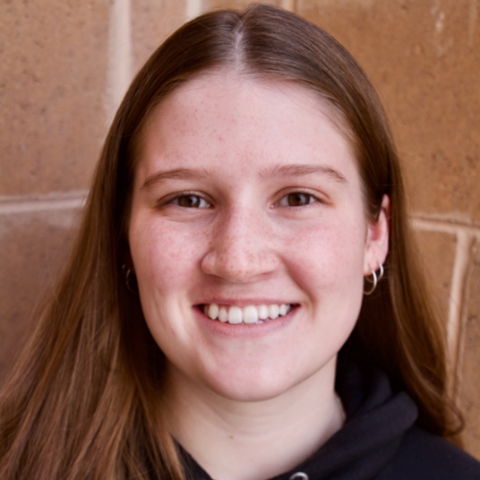 Caitlin Peterson head shot