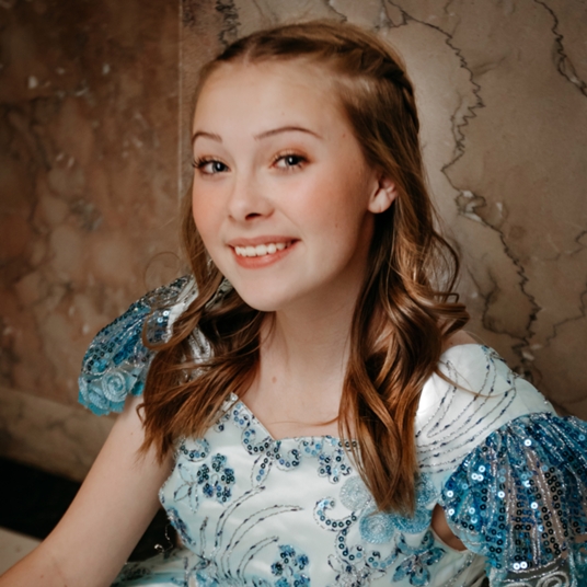 Julia Trotter head shot