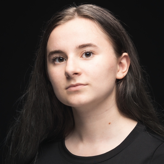 Rhiannon Hubbell head shot