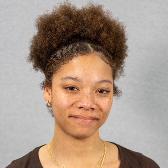 Kelsie Estwick head shot
