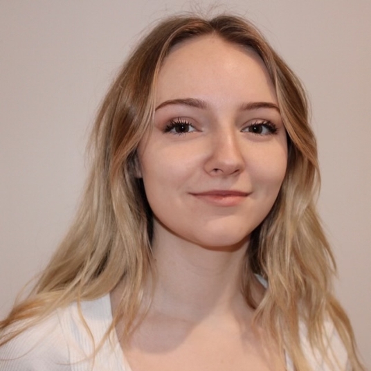 Kaylee Byers head shot