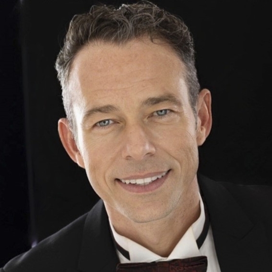 Christopher Showerman head shot