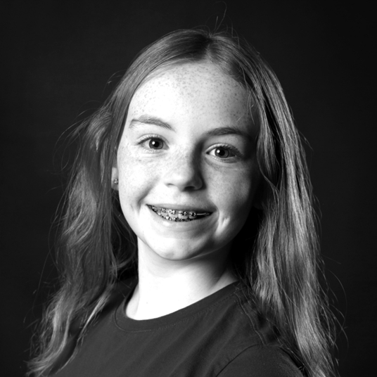 HAYLEY HUNIU (Ensemble) head shot