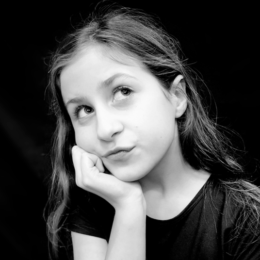 Sydney Stacey head shot