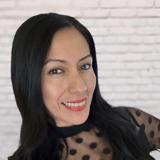 Belen Gurrea-Groves, Hair & Make-up head shot