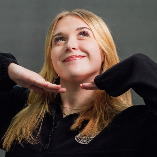 Elisabeth Maul head shot