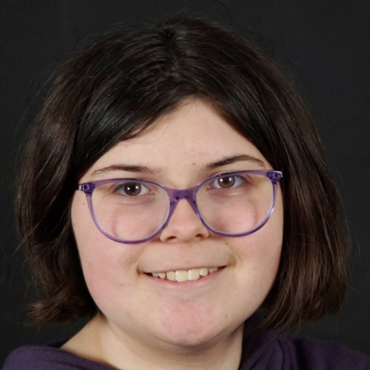 Helen Born head shot
