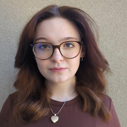 Lila Reeves head shot