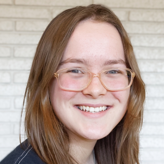 Charlotte Horton head shot