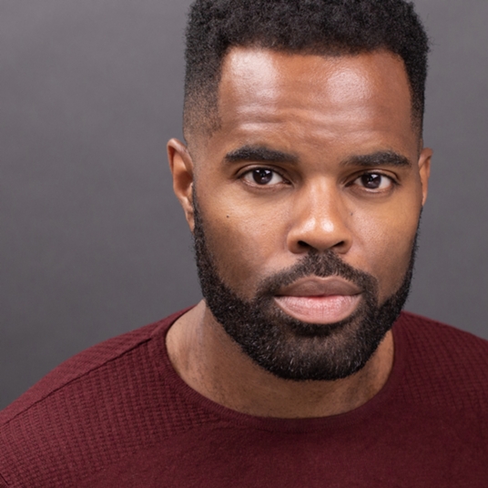 De'Lon Grant head shot