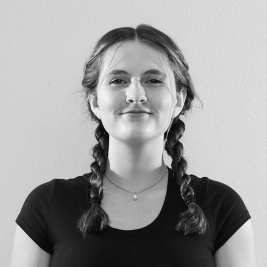 Joeley Helle head shot