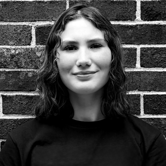 Sophie Lominska*+ head shot