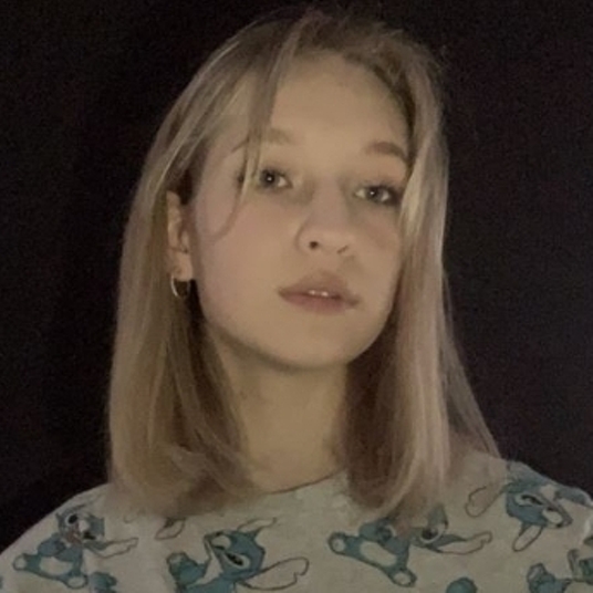 Arina Tymofieieva head shot