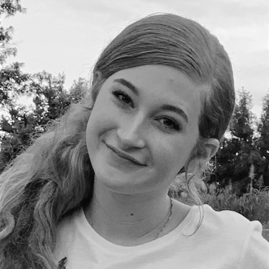 Alana Crone head shot