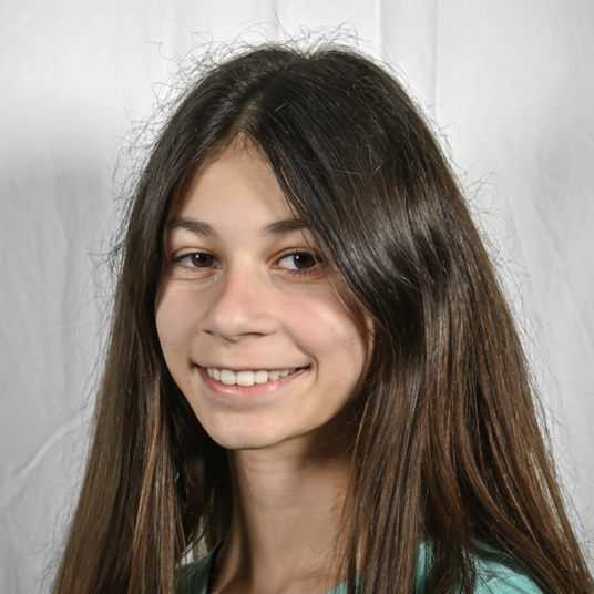 Becca Kahn head shot