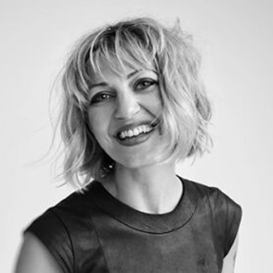 Anaïs Mitchell head shot