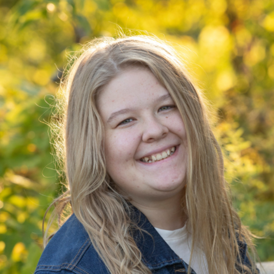 Autumn Larsen head shot