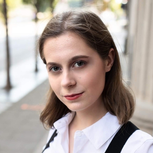 Holly Kissel head shot