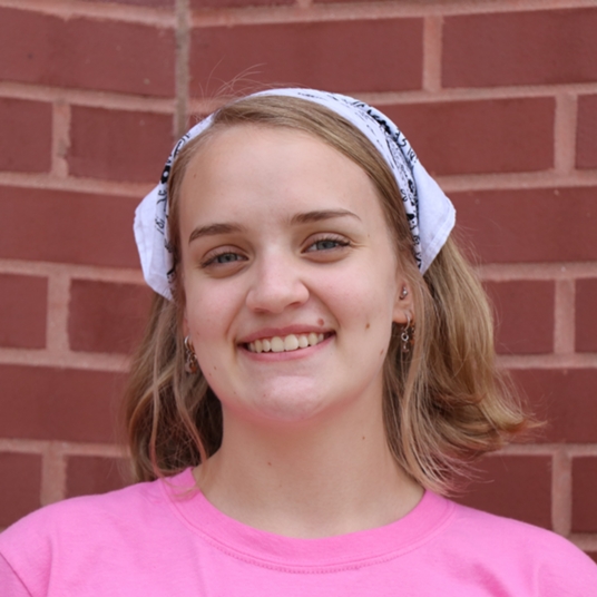 Kayleigh Domhoff head shot