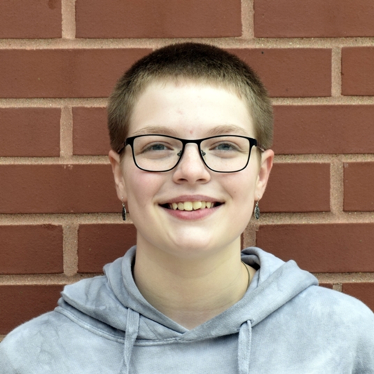 Makenna Davis head shot