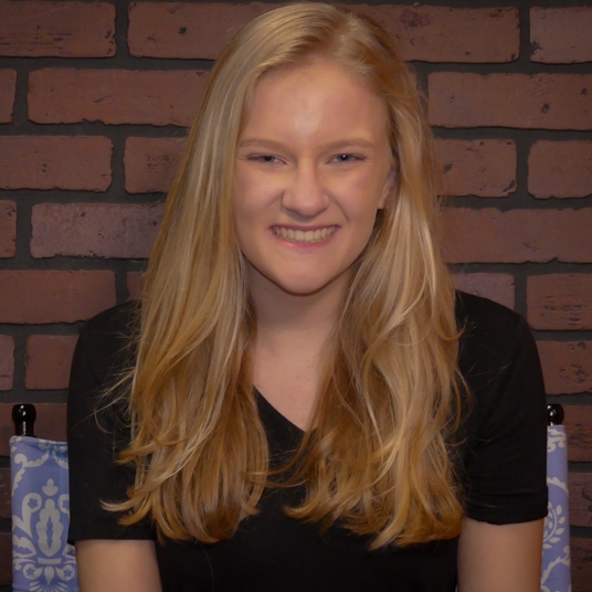 Lauren Dubes head shot