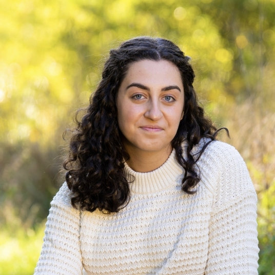 Riley Holles head shot