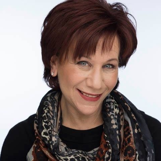 Lori Muhlstein head shot