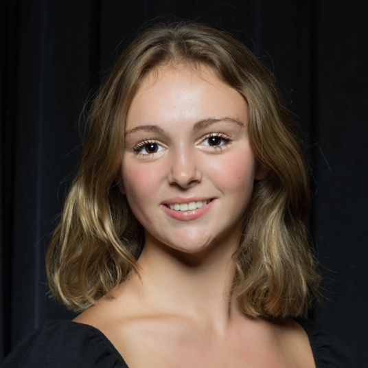 Macey Malik head shot