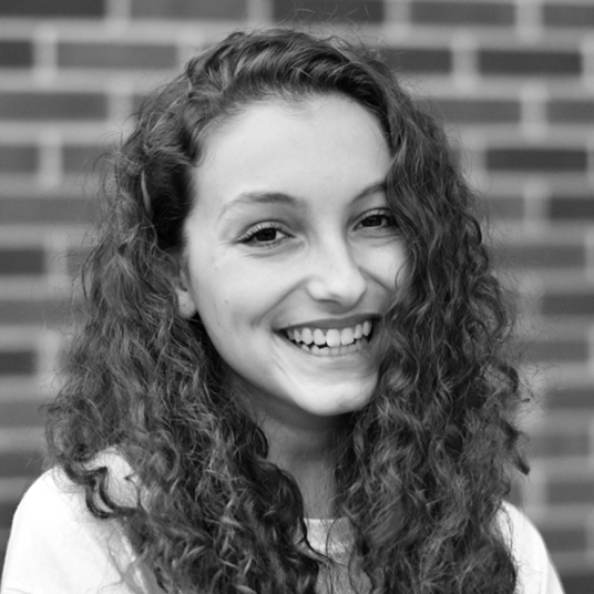 Annabel DelGiorno head shot