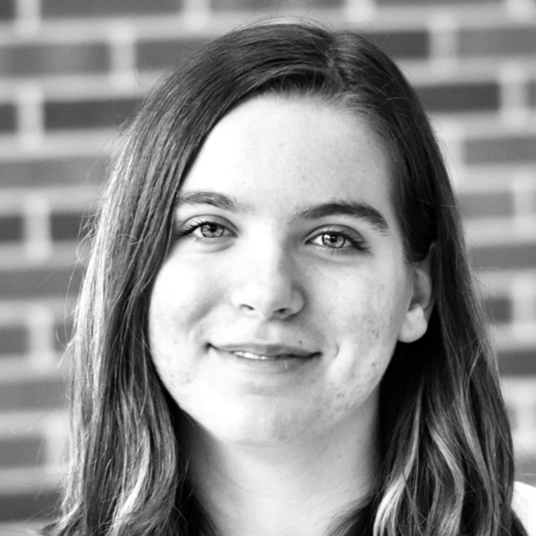 Erin Healy head shot