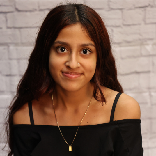 Maham Mazhar head shot