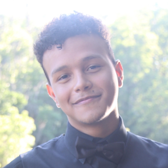GIL VASQUEZ* head shot