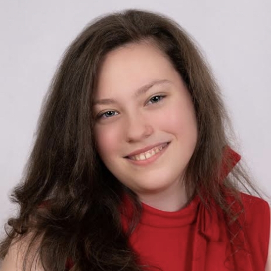 Molly Walsh head shot