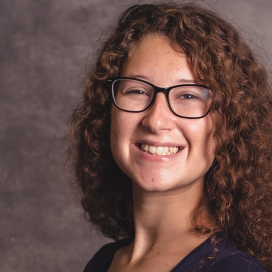 Elizabeth Calderon head shot